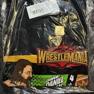 WWE WRESTLING WRESTLEMANIA 2019 BRYAN vs KOFI SHIRT BLACK MENS